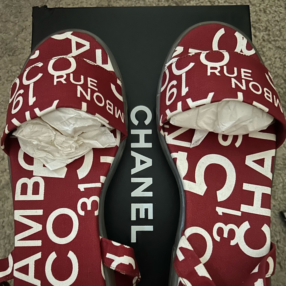 CHANEL Cambon Sandals